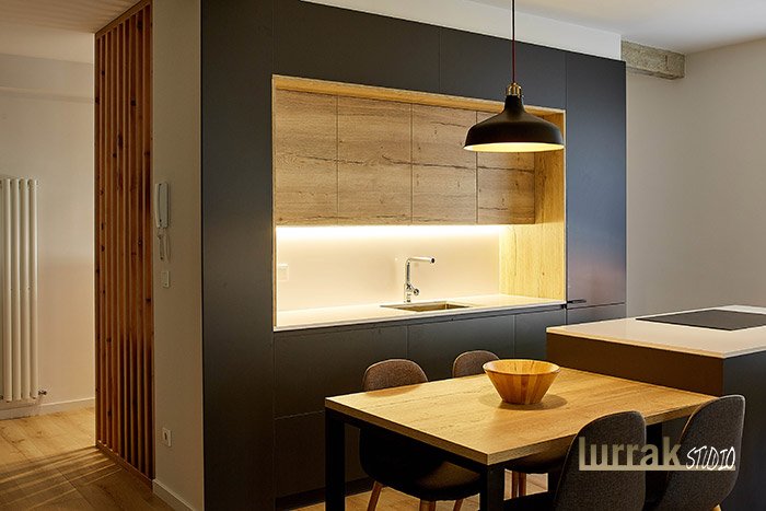 Interiorismo, cocina integrada en sala